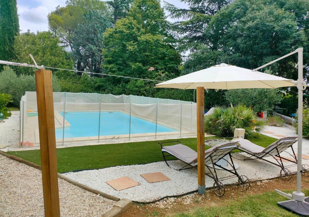 Ledenon Bed & Breakfast | Au Mazet du Parc