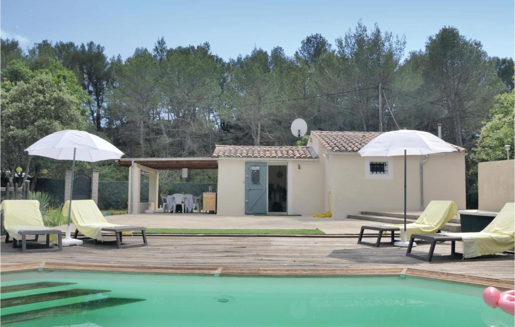 Pourcieux House | Awesome home in Pourcieux with 1 Bedrooms, Private swimming pool and Outdoor swimming pool