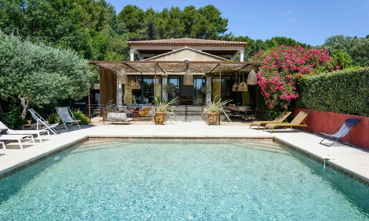 Lauris Villa | Bastide dou Pastre : Family friendly house with amazing view