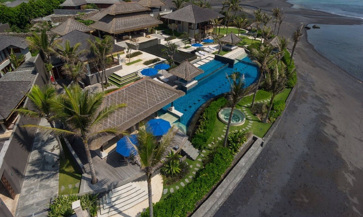 Ketewel Villa | Beautiful 6BR Beach Front Villa - W/Private Lap Pool!