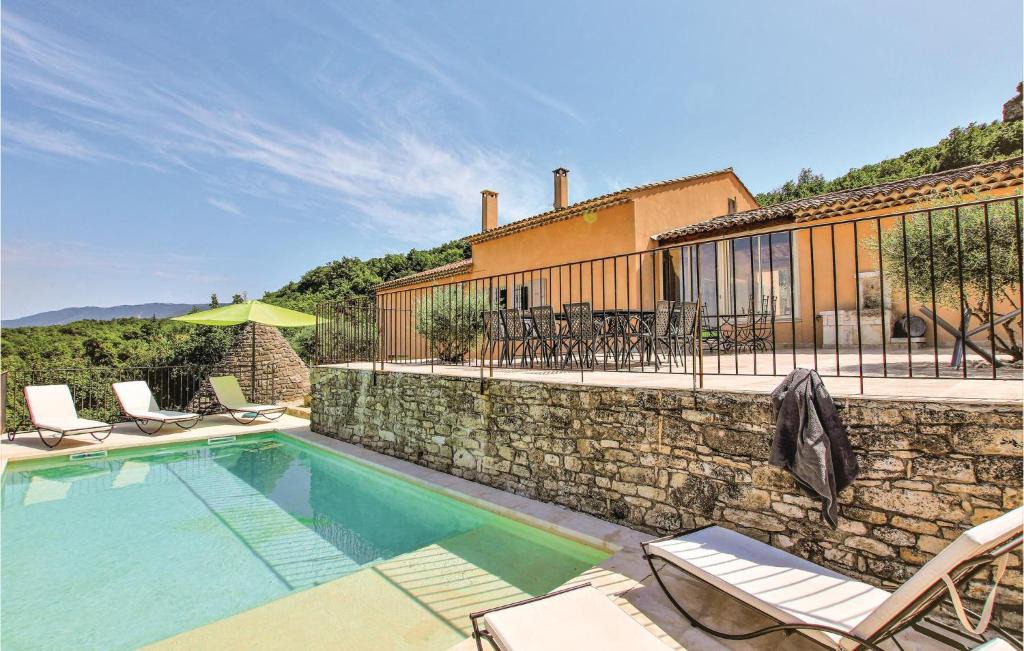 Saignon House | Beautiful home in Saignon with Outdoor swimming pool and 4 Bedrooms