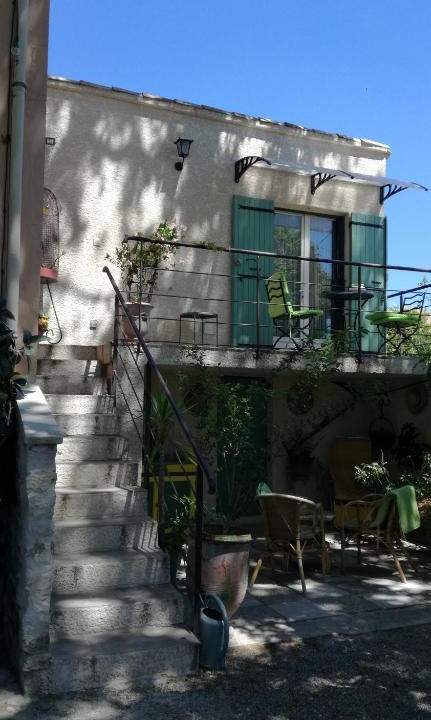 Montfavet Bed & Breakfast | Berne &Michel
