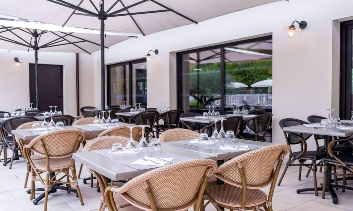 Figeac Hotel | Brit Hotel Figeac