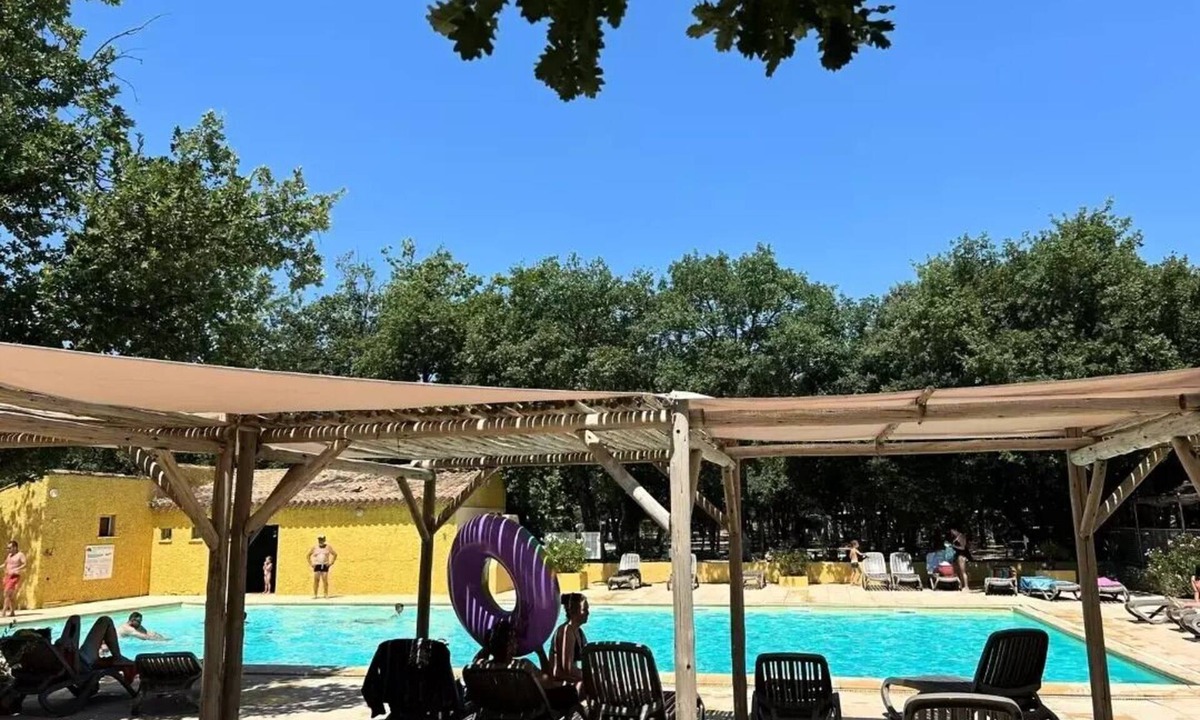 The Domaine Des Chênes Blancs Cottage People | Gargas