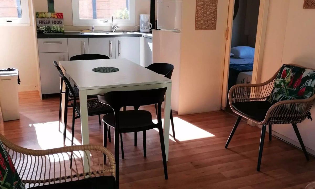 Paluds de Noves Ski Chalet | Camping Verbela Village * - 4-room chalet for 5 people with air conditioning
