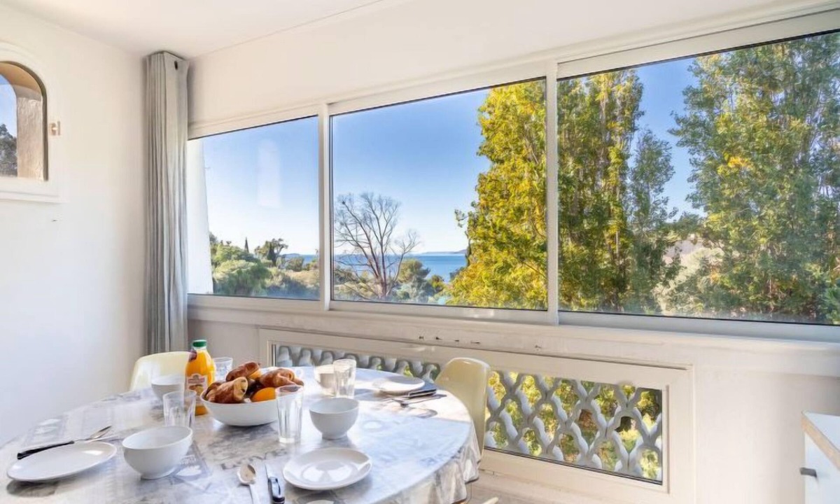 Le Rayol Apartment | Carpe Diem by Interhome