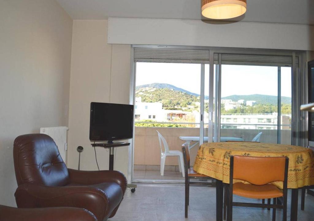 Cavaliere Apartment | Cavalaire : Appartement 2 Pièces, à 300m Plage, Clim, Balcon - FR-1-226B-331