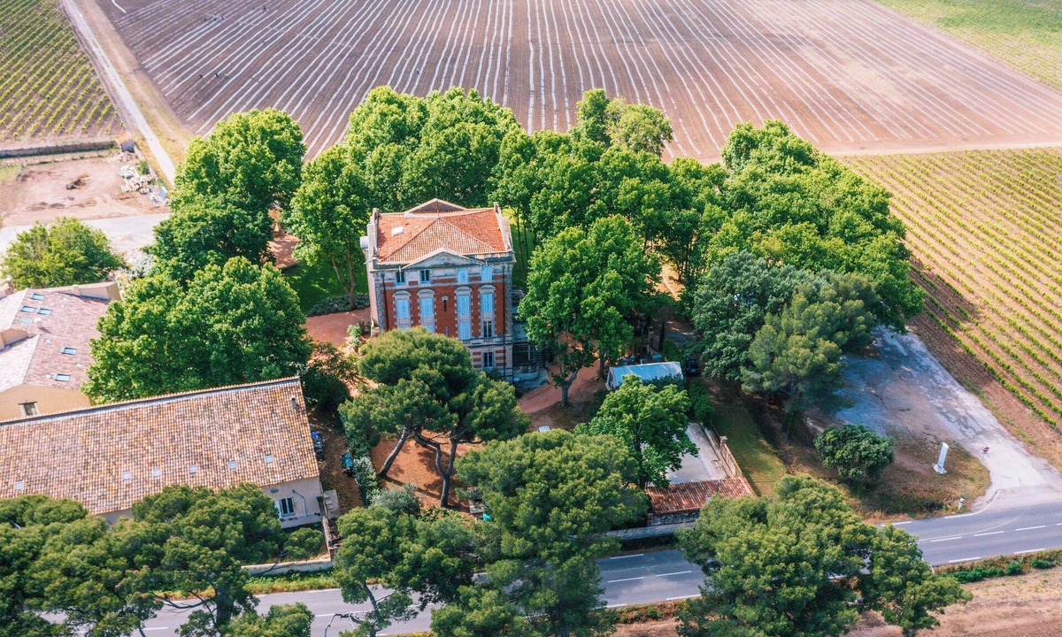 Lancon-Provence Hotel | Château la Beaumetane