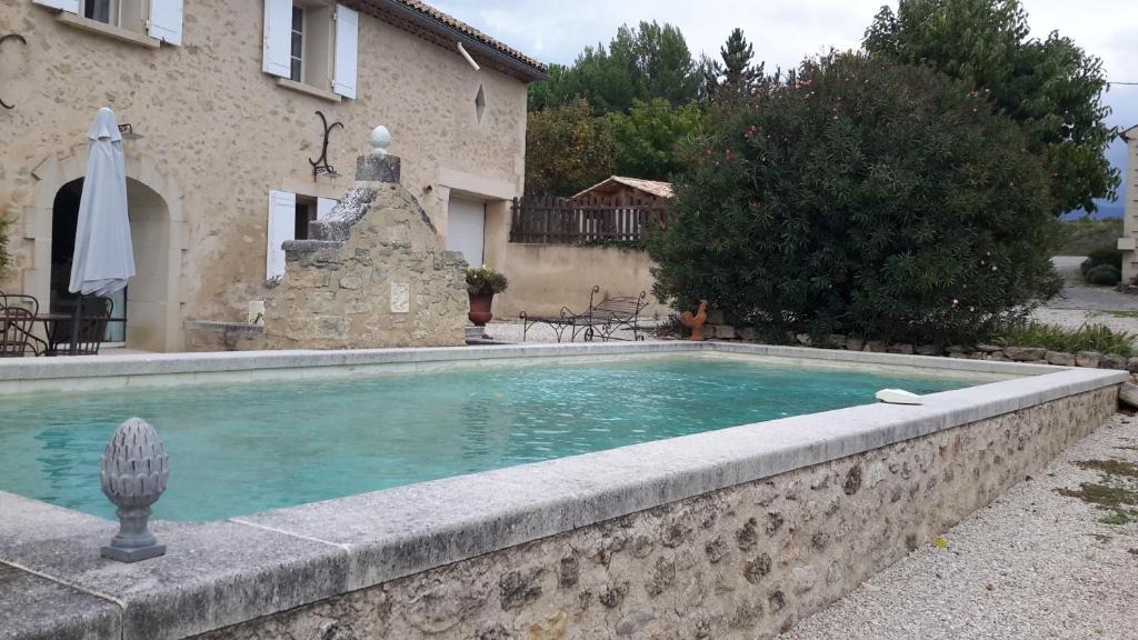 Cucuron Bed & Breakfast | Chambres d'hôtes Le Vignoble