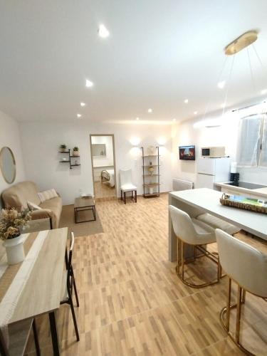 Caromb Apartment | Charmant Appartement en Provence