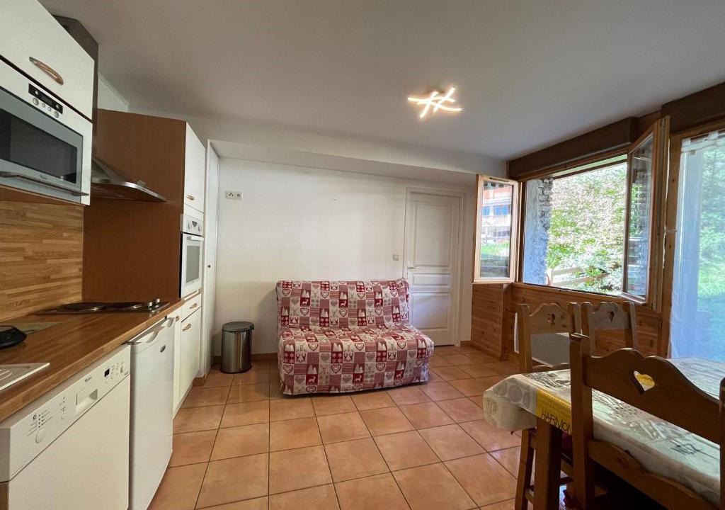 Pra Loup Apartment | Charmant appartement à Pra-Loup avec terrasse, parking, et accès facile aux pistes - FR-1-165A-65