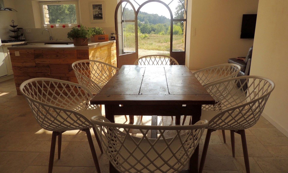 Menerbes Cottage | Charming cottage in stone farmhouse in the heart of the vineyards in the Luberon