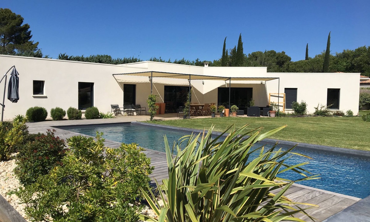 Saint-Cannat Villa | Contemporary villa with swimming pool set in 4000m2 of landscaped grounds
