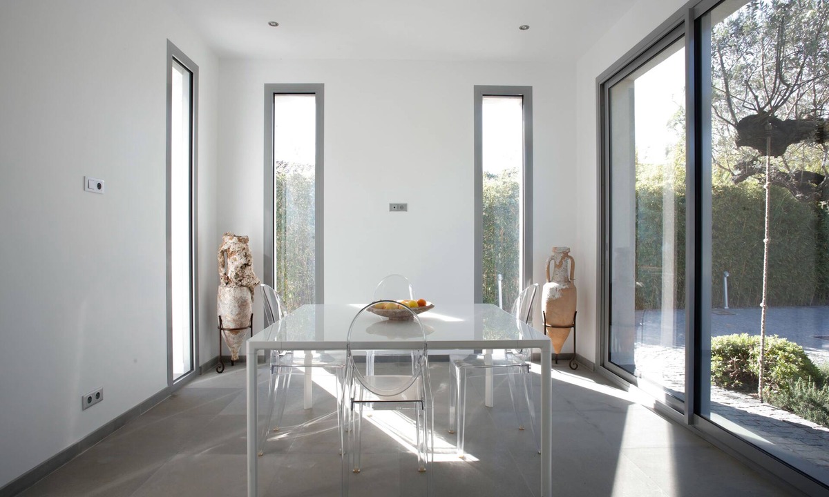 Les Restanques Villa | Contemporary Villa Grimaud