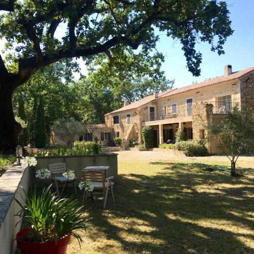 Mondragon Bed & Breakfast | Domaine du Commandeur