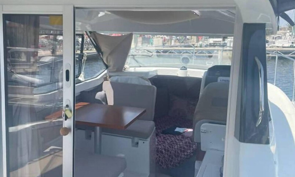 Porquerolles Boat Rental | Dormir et Naviguer à Porquerolles