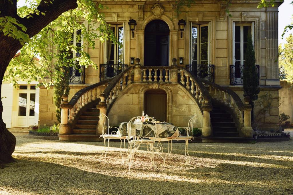 Saint-Chamas Bed & Breakfast | Embarben Maison d'hôtes