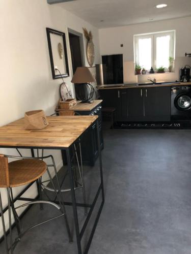 Entraigues-sur-la-Sorgue Apartment | Ferigoules #festivalavignon