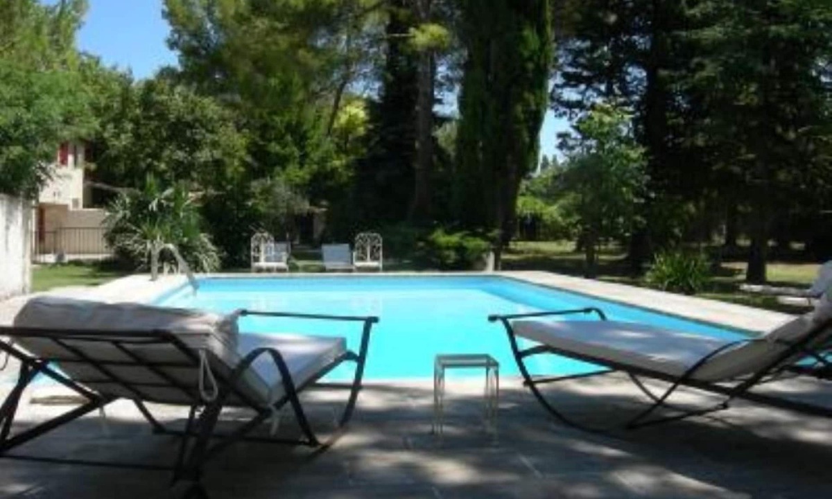 Velleron Cottage | Gîte, "La Petite Chapelle" in Provence.