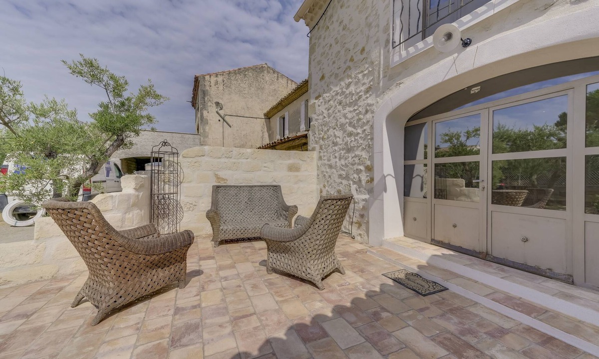 Boulbon House | Garrigue - Maison avec jardin proche Avignon