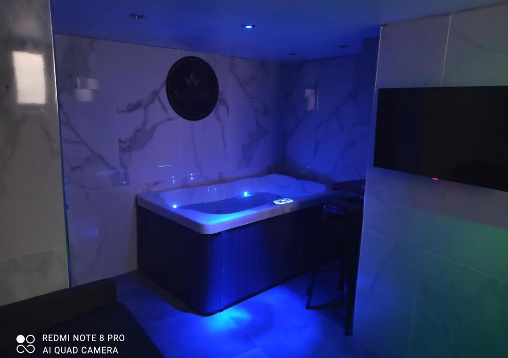Manosque Apartment | GOLDEN Suites & Spa le coocon