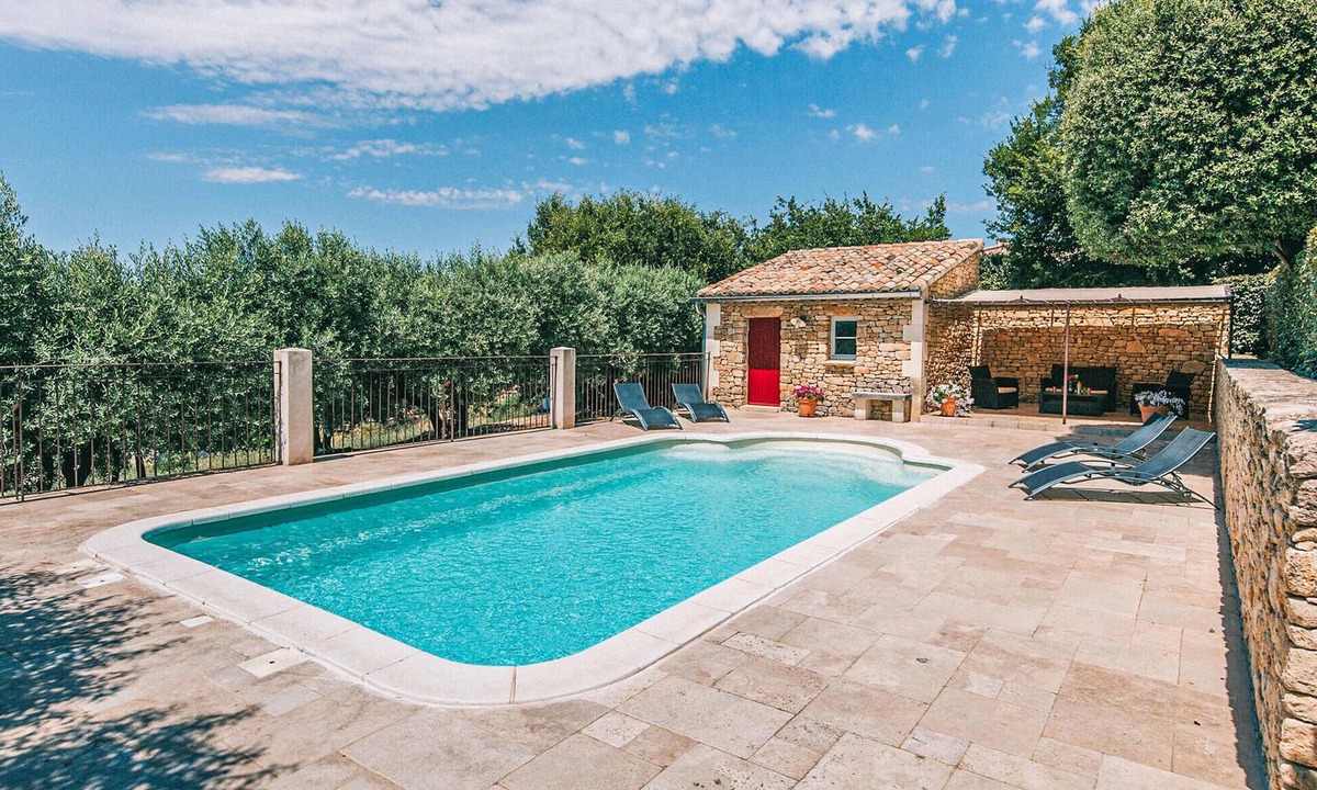 Lioux House | Gorgeous home in Lioux with WiFi