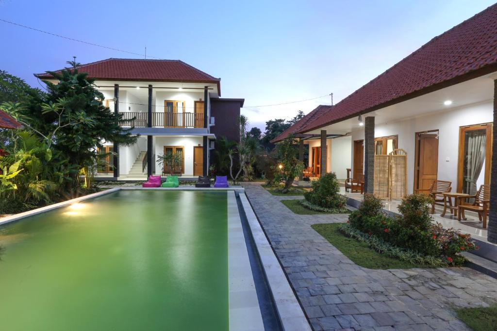 Kemenuh House | Green Papaya House