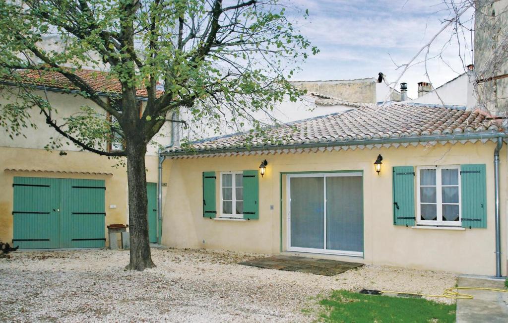 Suze-la-Rousse House | Holiday Home Rue De L`escuraille