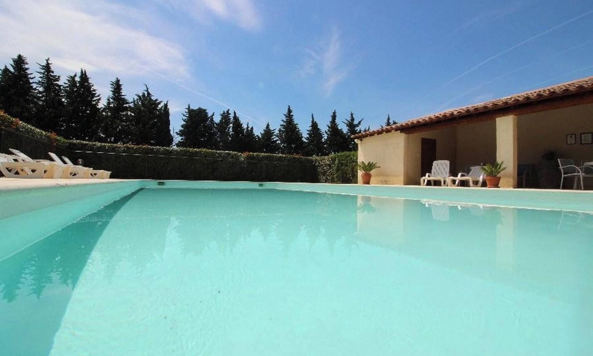 Monteux Apartment | Homerez - Charming Apartment