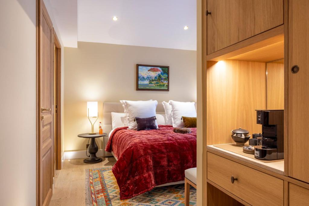 Chateauneuf-du-Pape Hotel | Hotel La Mère Germaine
