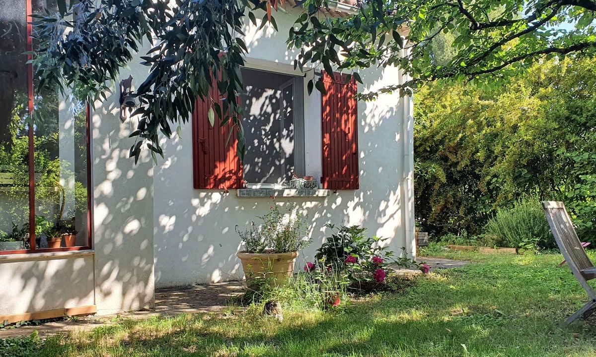 Sisteron Bed & Breakfast | House with garden