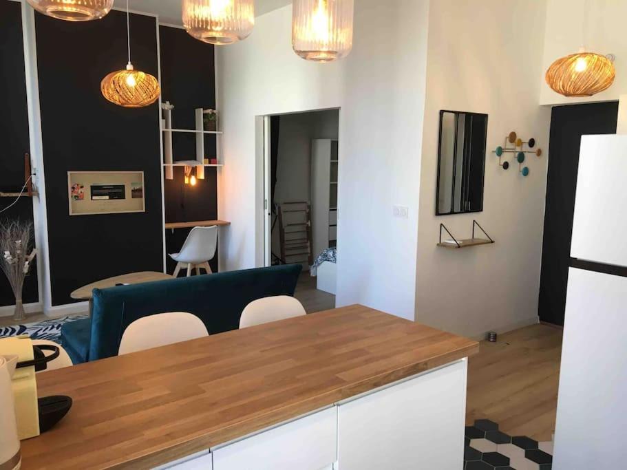 La Villette Apartment | HYPER CENTRE CLIM T2 NEUF - OLD PORT 1.5KM