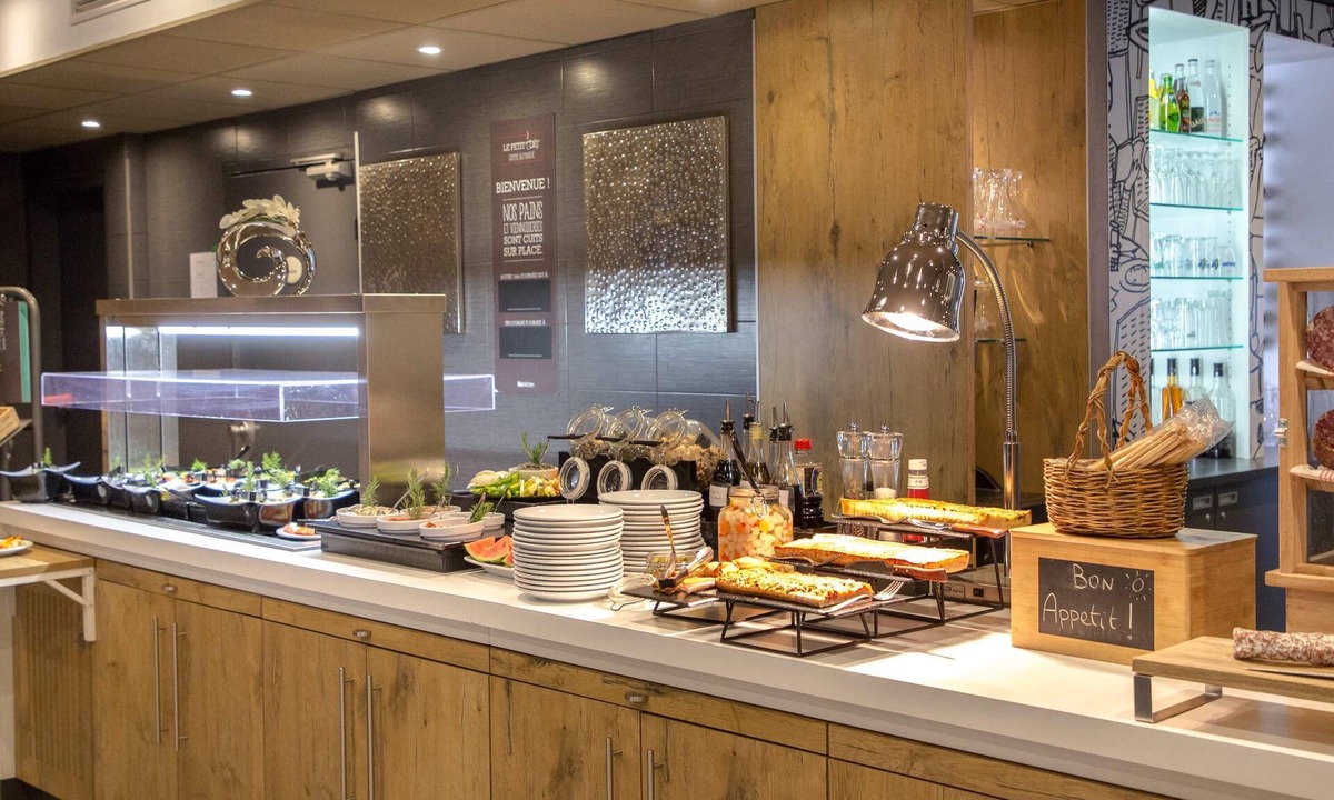 Brignoles Hotel | ibis Brignoles
