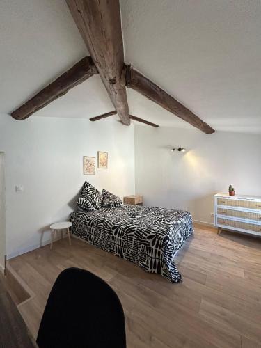 Saint-Maximin-la-Sainte-Baume Apartment | Joli T2 en plein coeur de Saint Maximin