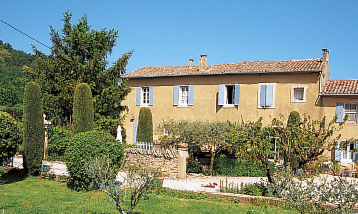 Menerbes House | L'Olivier by Interhome