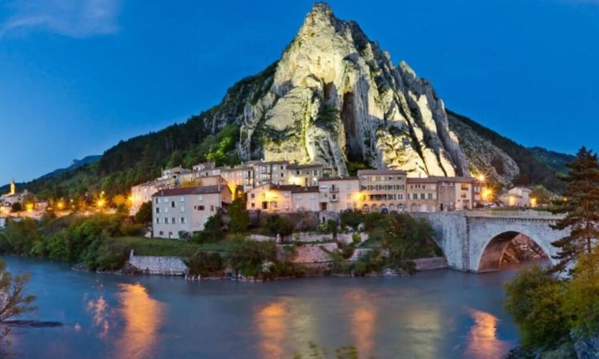 Sisteron Bed & Breakfast | L'Oustalet