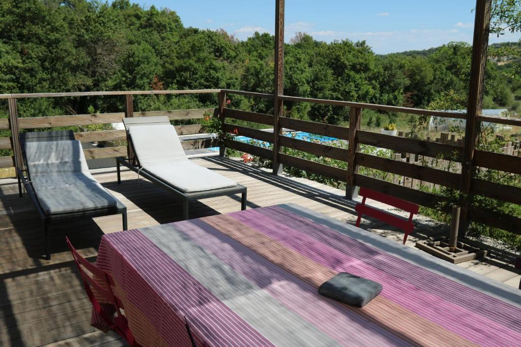 Saint-Michel-l'Observatoire House | La Grande Ourse