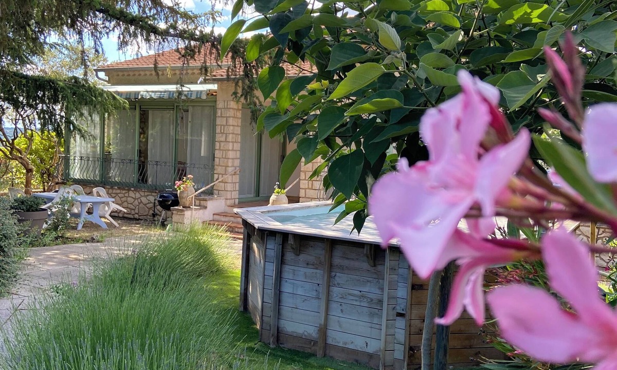 Bonnieux House | La Roseraie in the heart of the Luberon with swimming pool