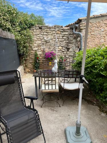Caromb Apartment | La terrasse de Caromb face au Mont VENTOUX maison avec clim