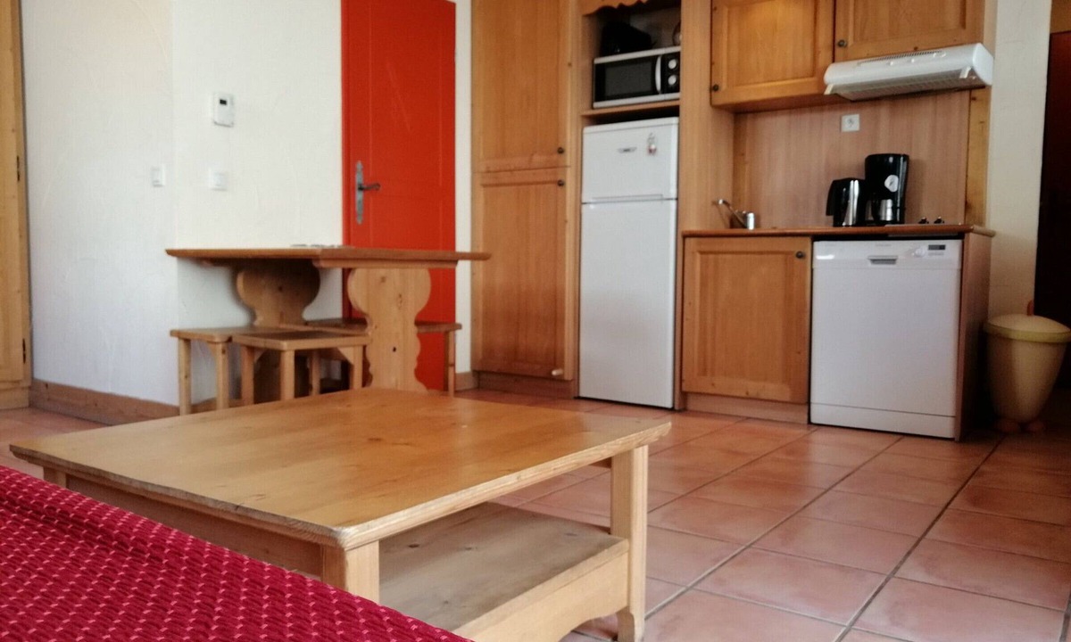 Pra Loup Apartment | Large Studio for 4 with Mountain Style, Balcony, and Scenic Views in Pra Loup