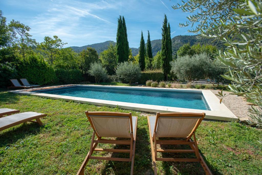 Oppede Bed & Breakfast | Le Champ des Oliviers