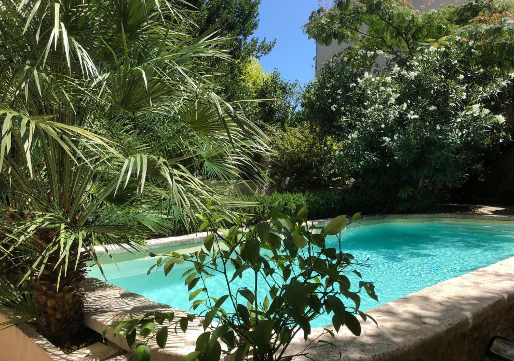 Apt House | Le Couvent