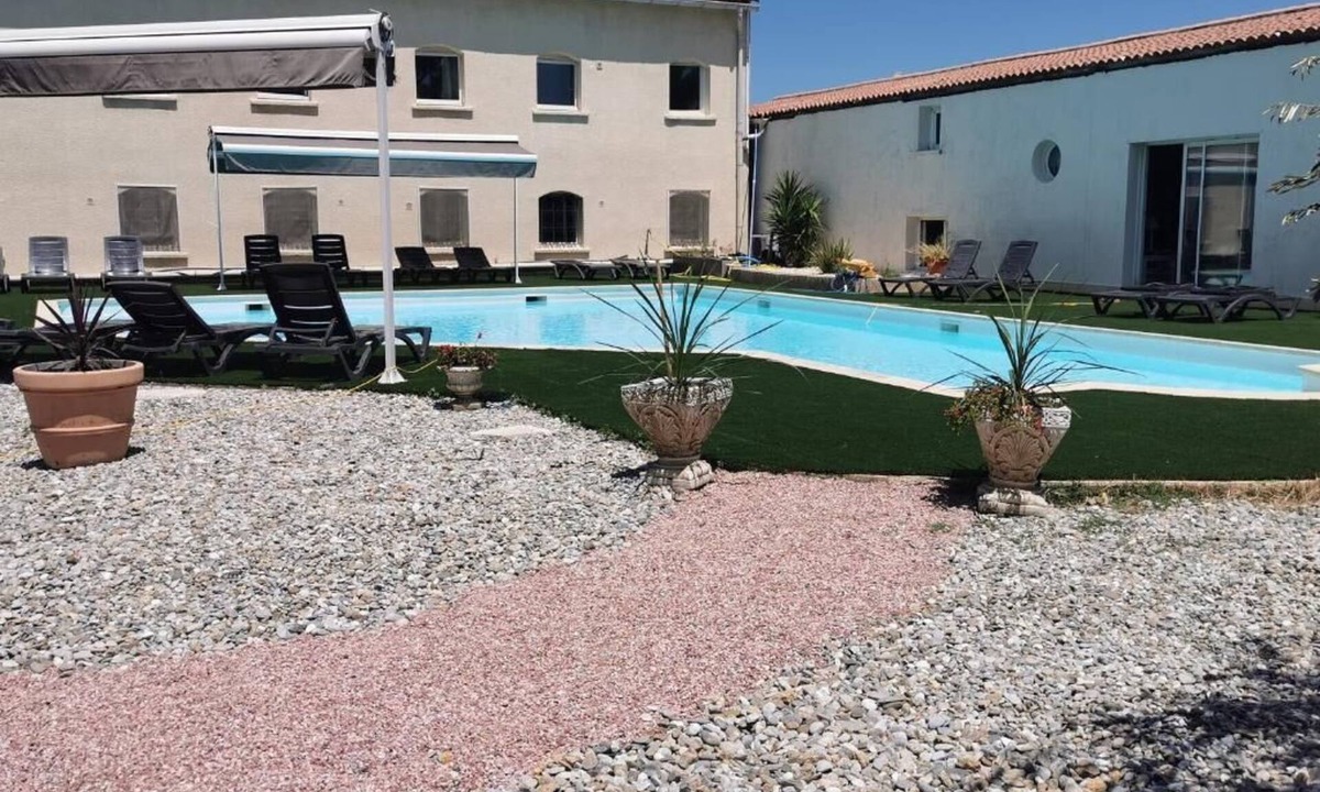 Trebes Hotel | le floréal