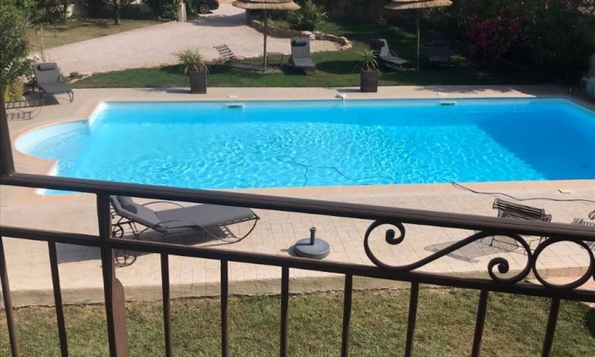 Orange House | Le Mas d'Hortense in Orange Charming vacation home "Beguin" 4 * Swimming pool