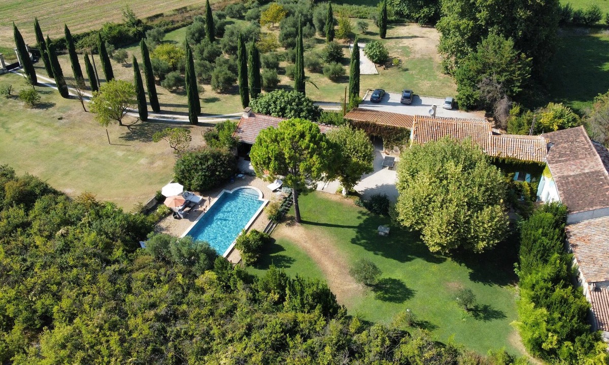 Pernes-les-Fontaines Other | Le Mas des Perrines