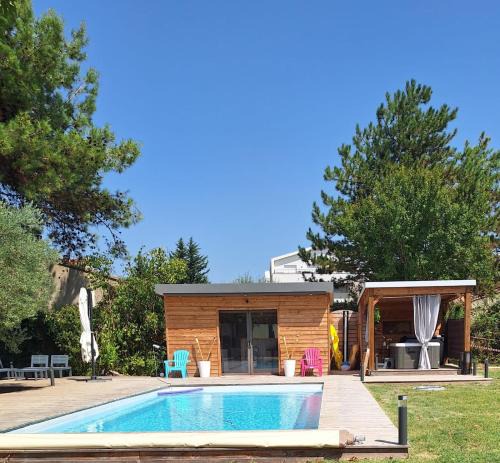 Monteux Apartment | Le Pin Penché