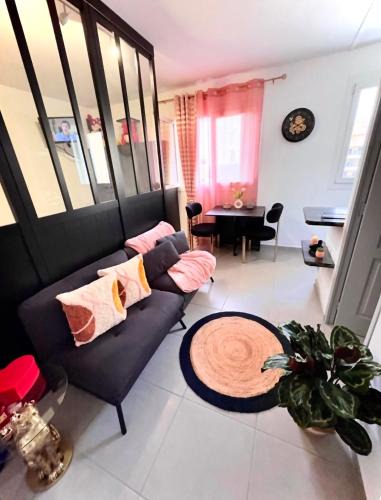 La Joliette Apartment | Le rêve dor