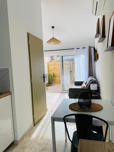 Noves Apartment | Le studio de Marie