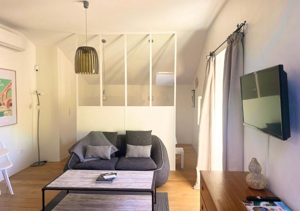 Remoulins Apartment | Les Cerises du Pont du Gard
