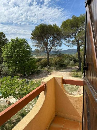 Villelaure Bed & Breakfast | Les Cigales